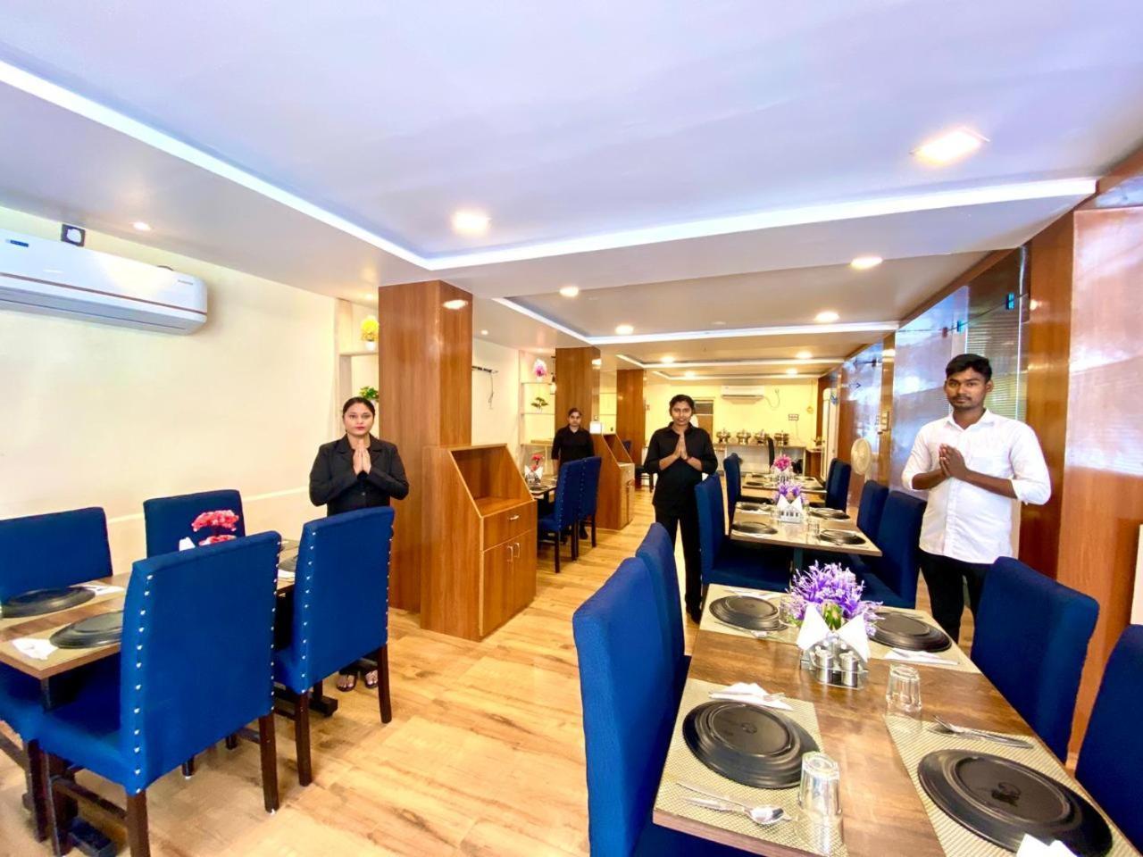Hotel Sky International- Airport Zone Hyderabad 샴샤바드 외부 사진