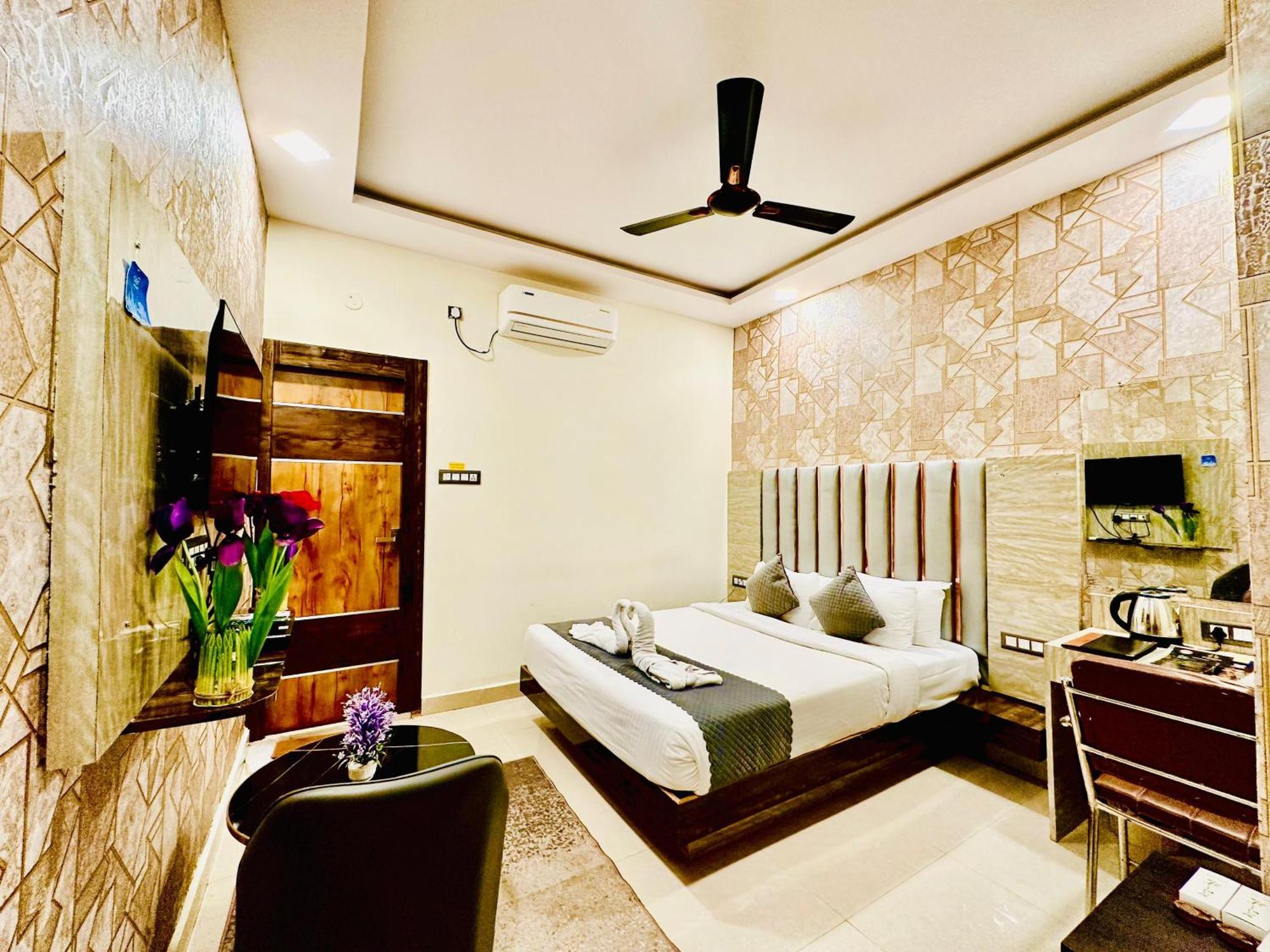 Hotel Sky International- Airport Zone Hyderabad 샴샤바드 외부 사진