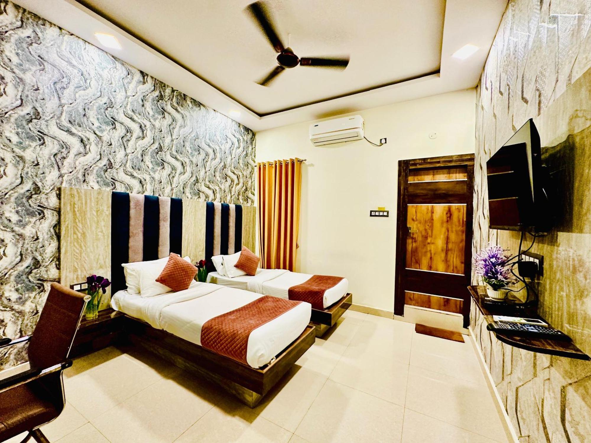Hotel Sky International- Airport Zone Hyderabad 샴샤바드 외부 사진