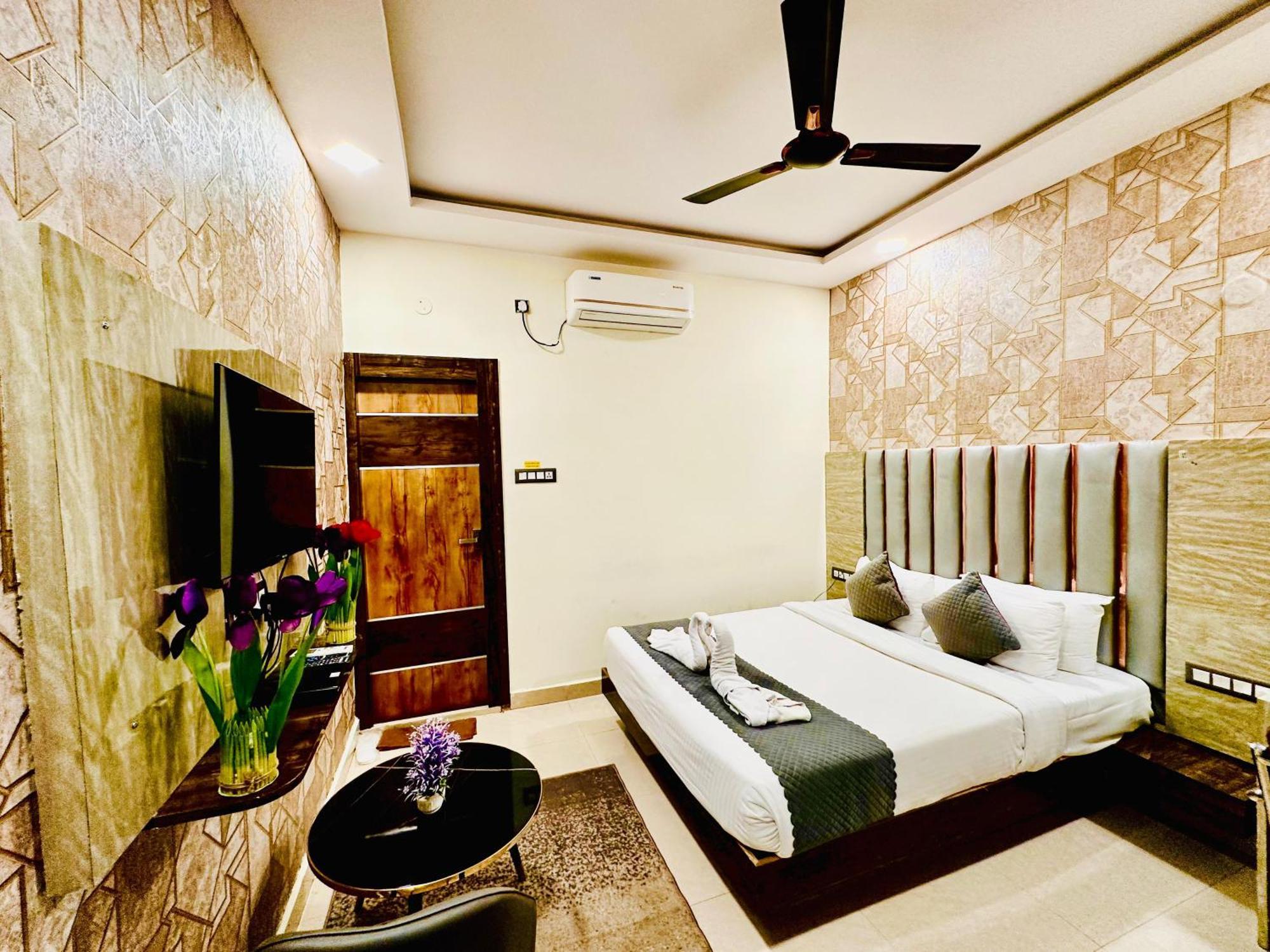 Hotel Sky International- Airport Zone Hyderabad 샴샤바드 외부 사진