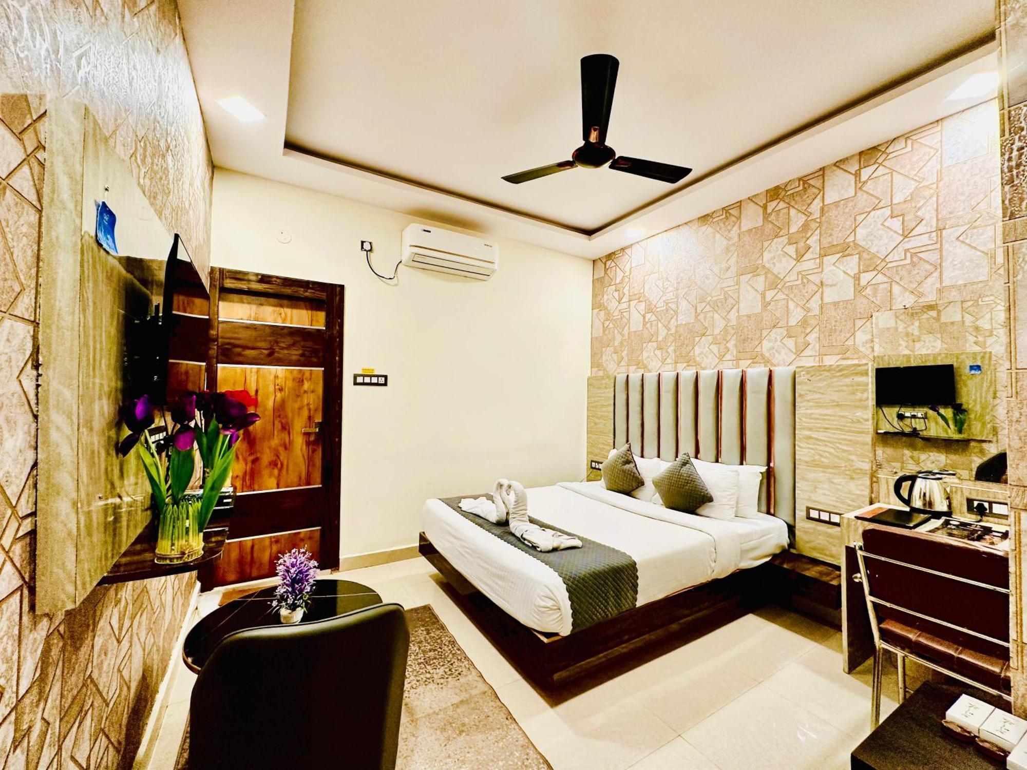 Hotel Sky International- Airport Zone Hyderabad 샴샤바드 외부 사진