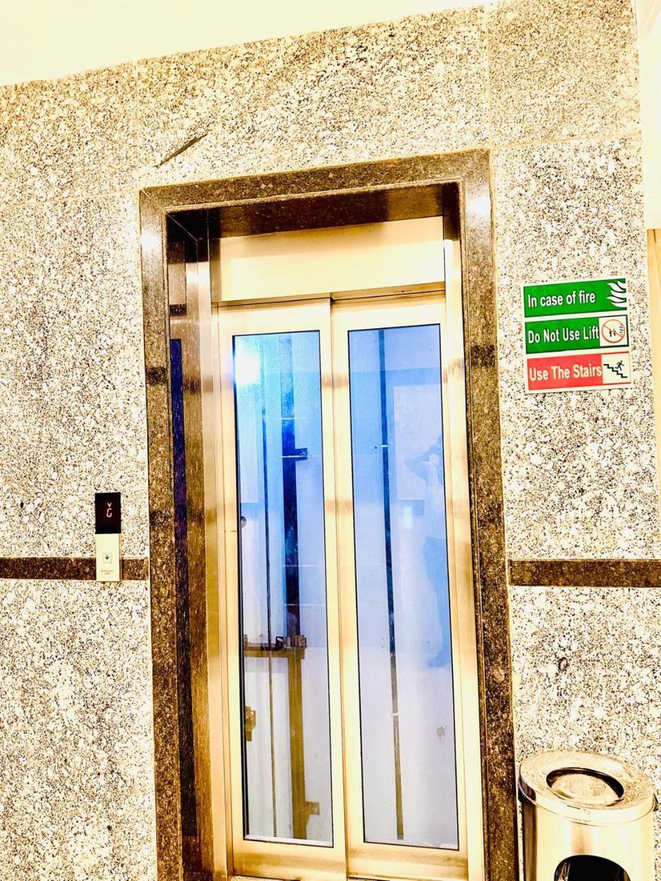 Hotel Sky International- Airport Zone Hyderabad 샴샤바드 외부 사진