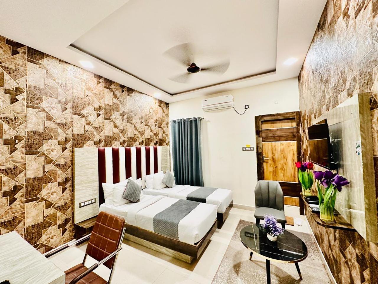 Hotel Sky International- Airport Zone Hyderabad 샴샤바드 외부 사진