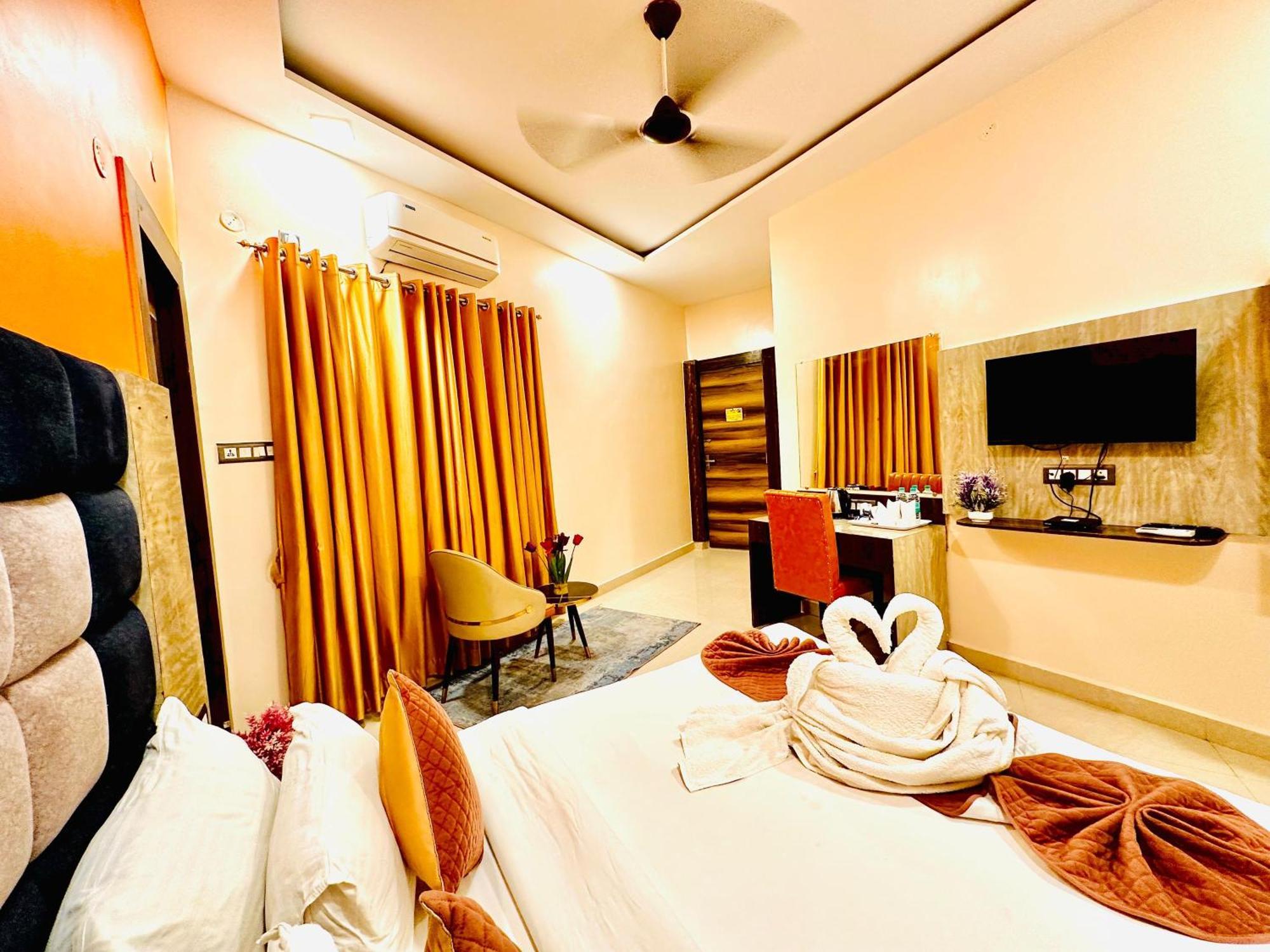 Hotel Sky International- Airport Zone Hyderabad 샴샤바드 외부 사진