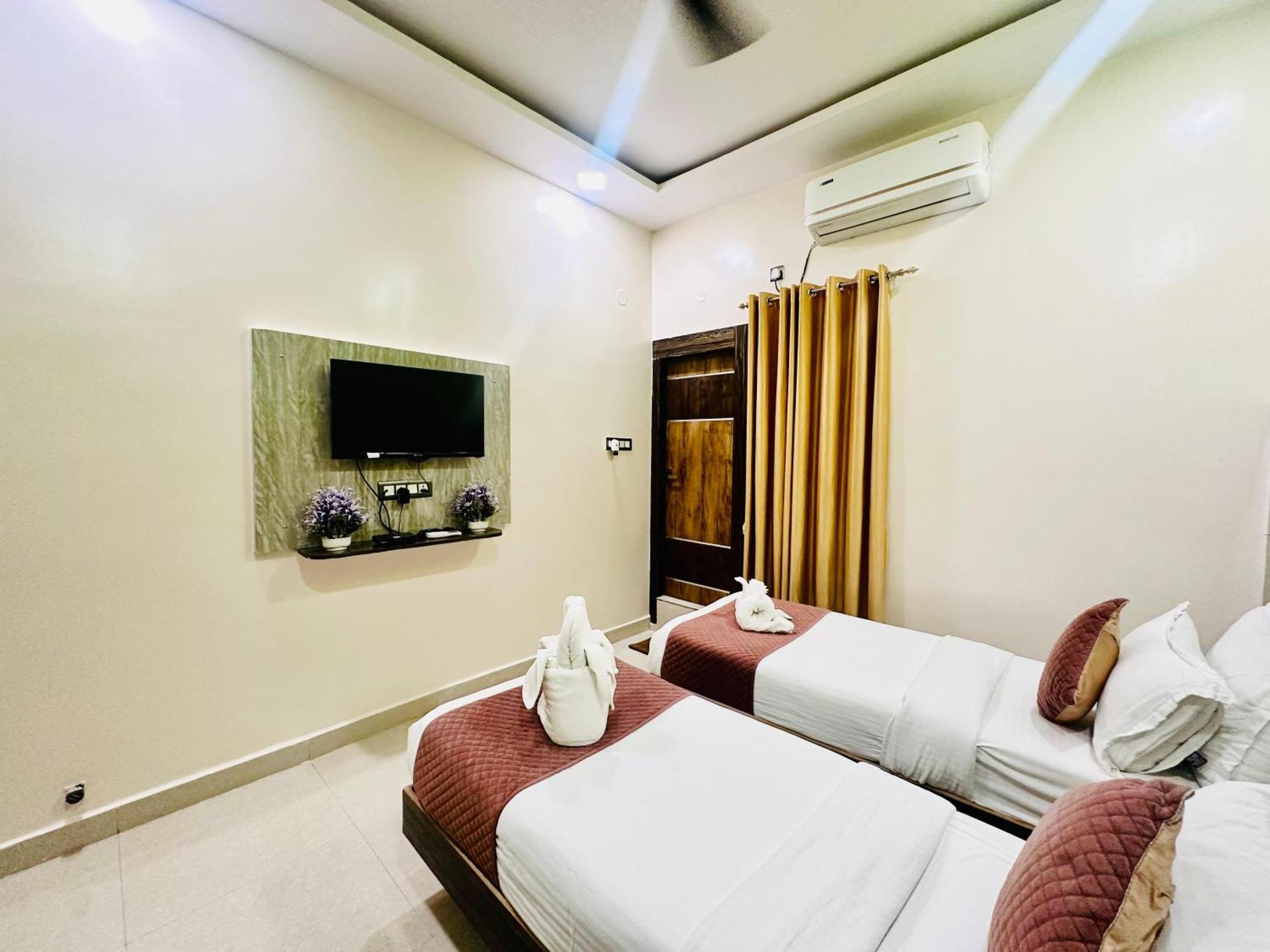 Hotel Sky International- Airport Zone Hyderabad 샴샤바드 외부 사진