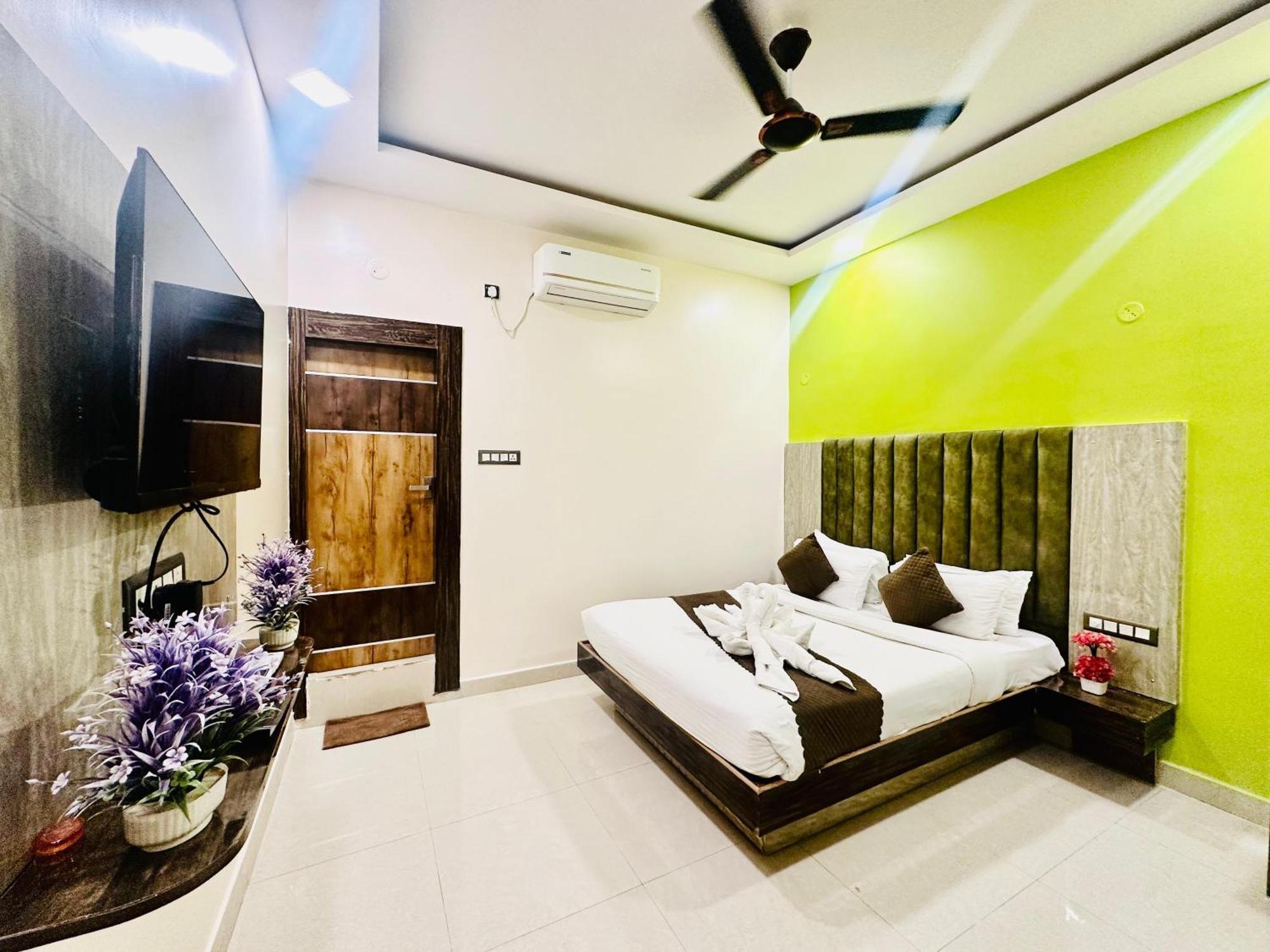 Hotel Sky International- Airport Zone Hyderabad 샴샤바드 외부 사진